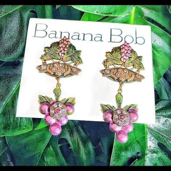 Vtg Banana Bob Fruit of the vine theme enamel grape dangle earrings pierced - Picture 1 of 14